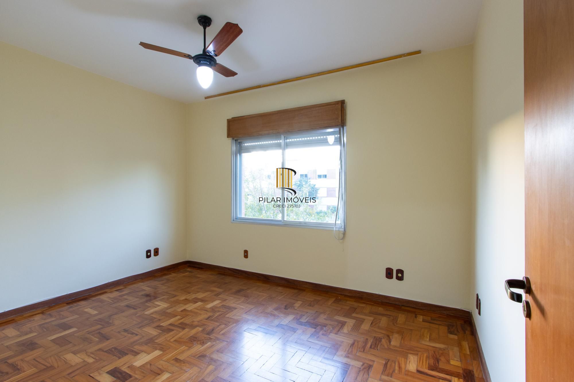 Apartamento de 2 Dormitórios na Cel Massot, Bairro Cristal