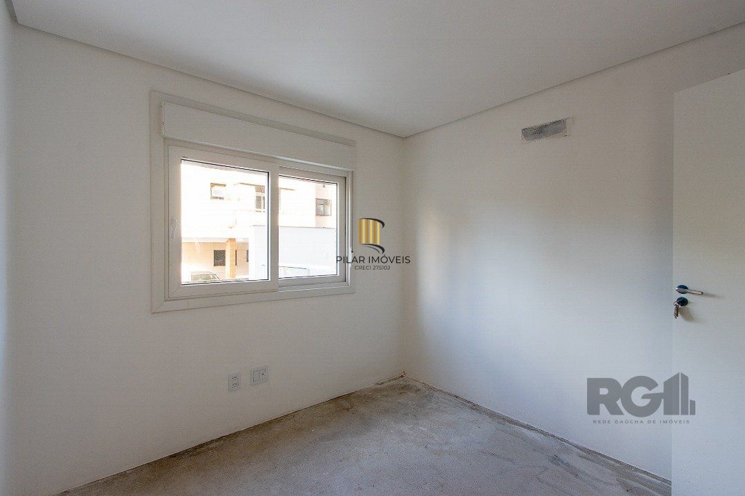 Cobertura para Venda - 214.34m², 3 dormitórios, sendo 3 suites, 2 vagas - Tristeza