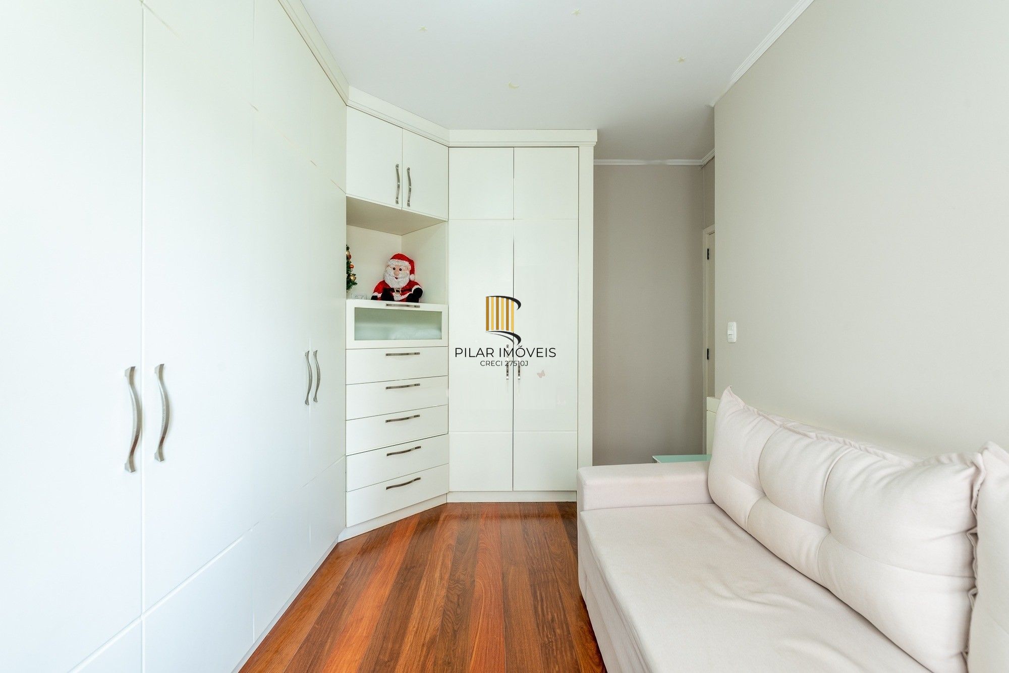 Apartamento com 147m², 3 dorm, Petrópolis