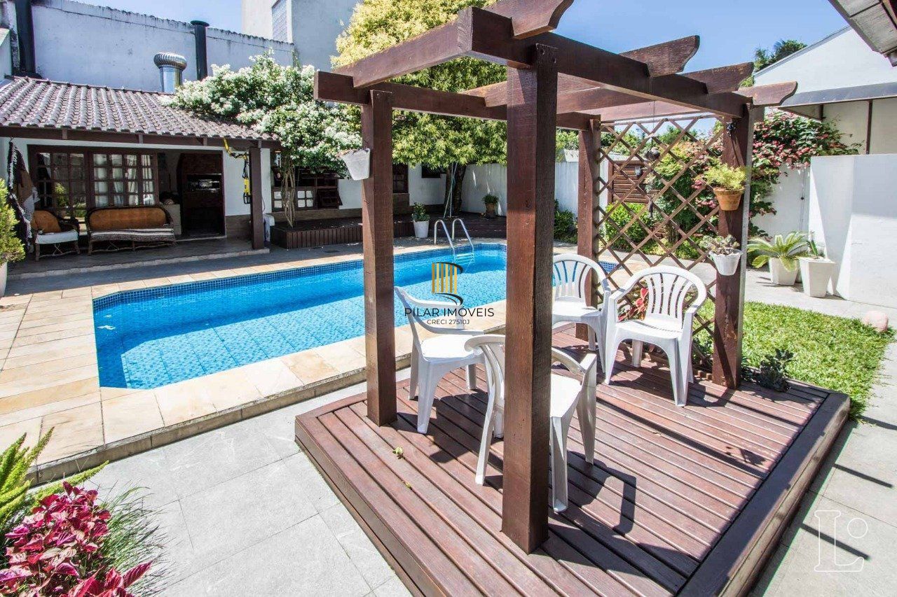 Casa para Venda - 238.68m², 4 dormitórios, sendo 1 suites, 4 vagas - Ipanema