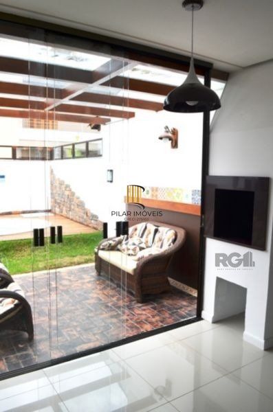 Casa para Venda - 140m², 3 dormitórios, sendo 1 suites, 1 vaga - Hípica