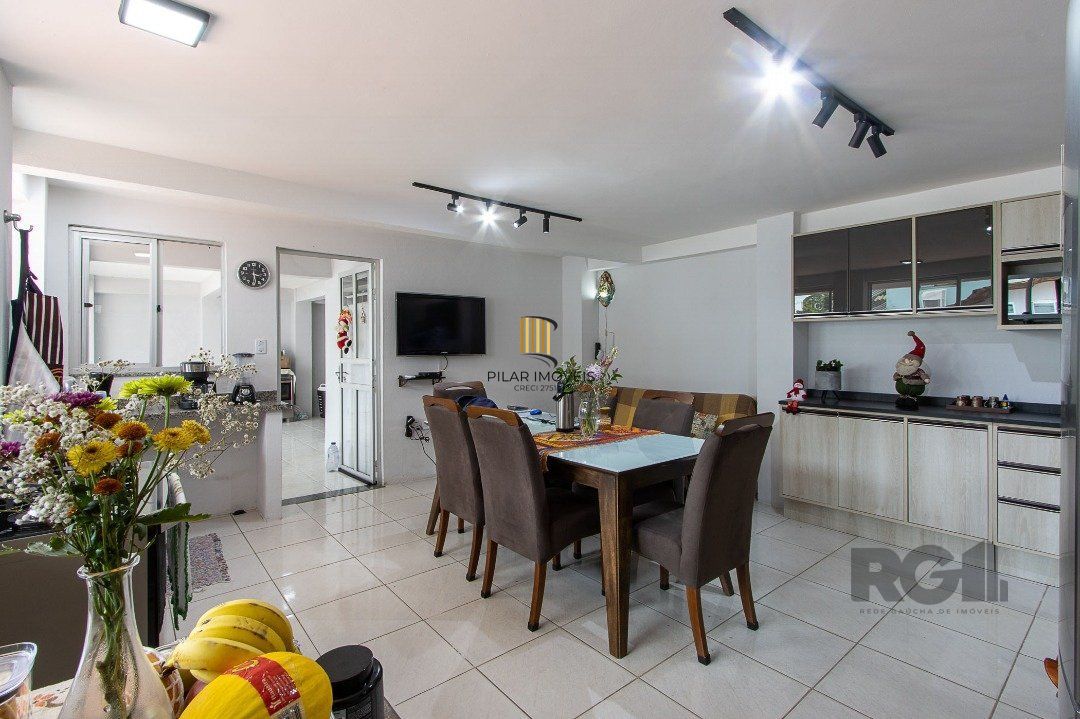 Casa 3 dormitórios no bairro Tristeza