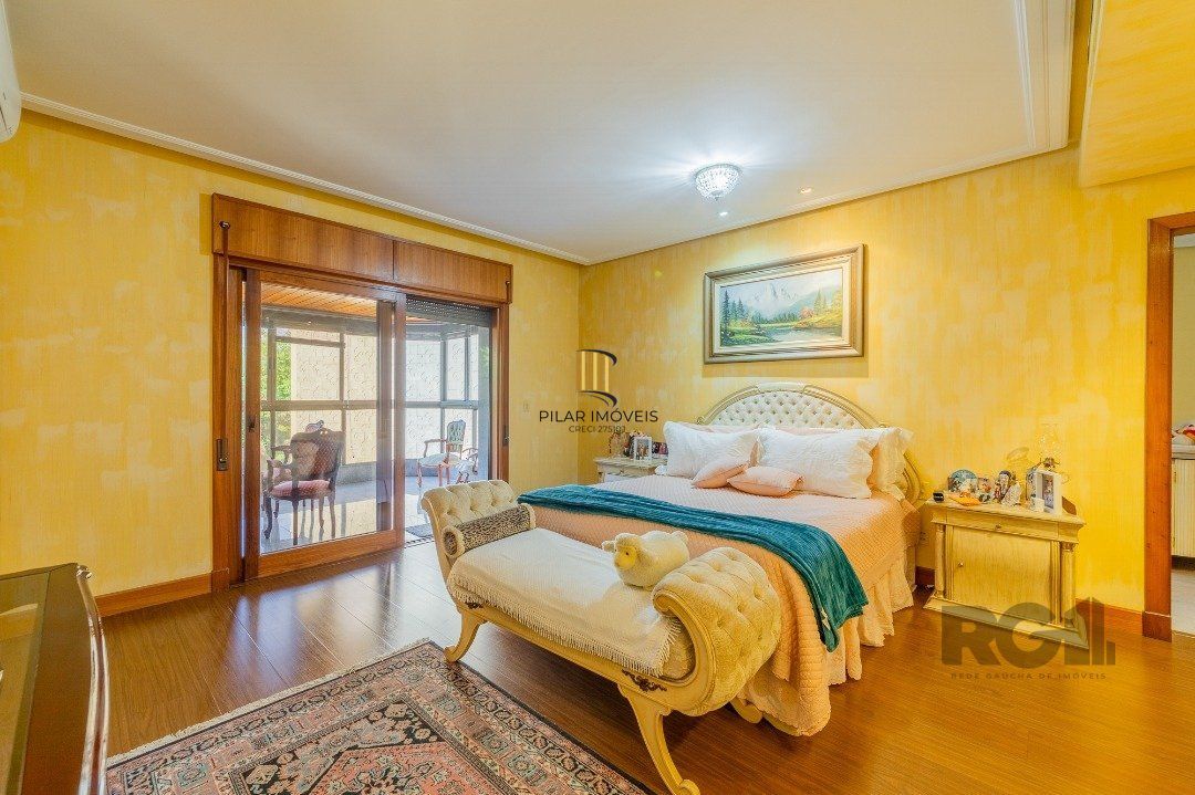Apartamento 4 dormitórios no bairro Moinhos de Vento