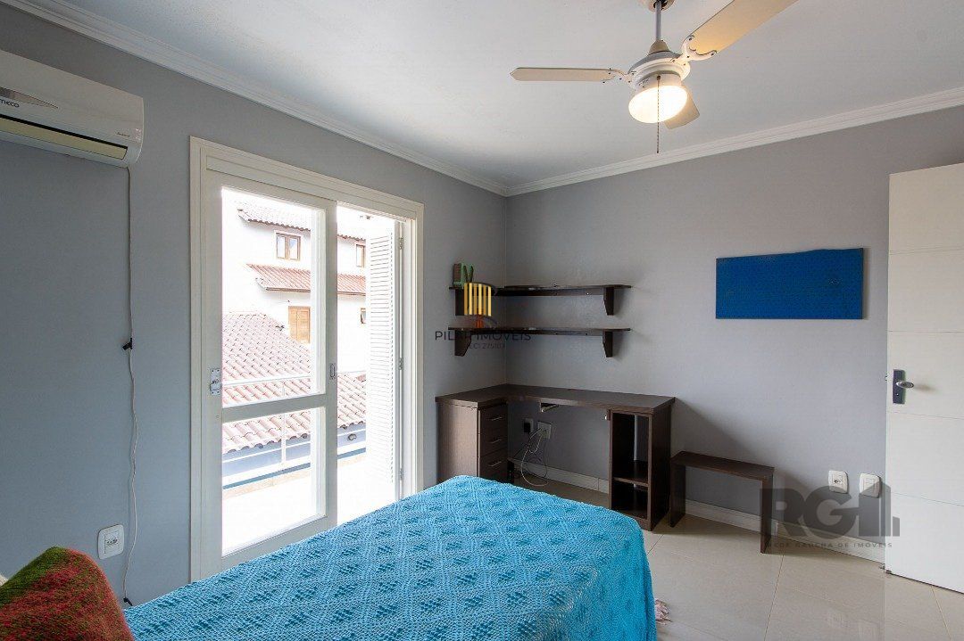 Casa de Condomínio 3 dormitórios no bairro Hípica