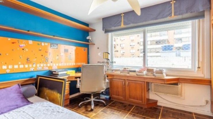 Apartamento amplo e bem localizado no Menino Deus!!