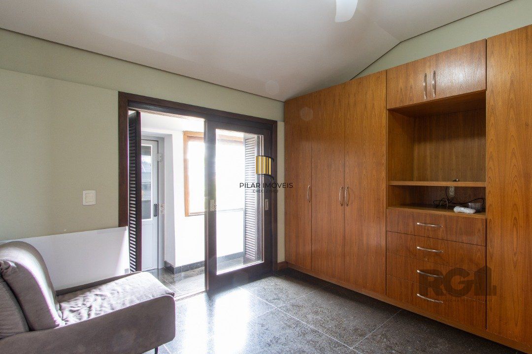 Casa 4 dormitórios no bairro Cristal