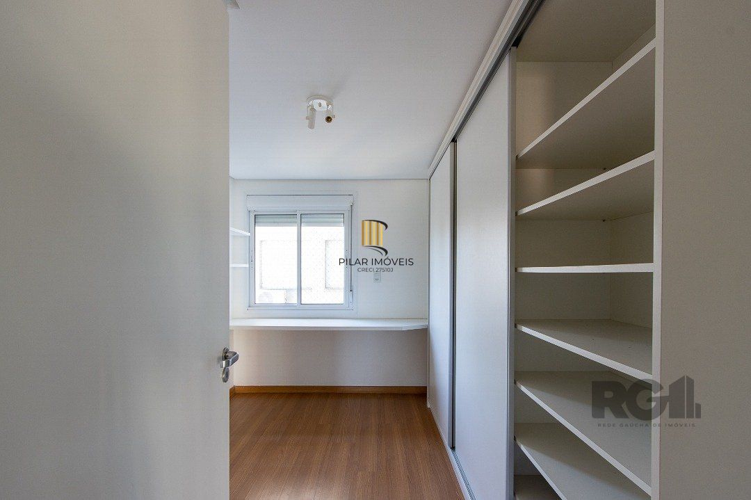 Apartamento 3 dormitórios no bairro Camaquã