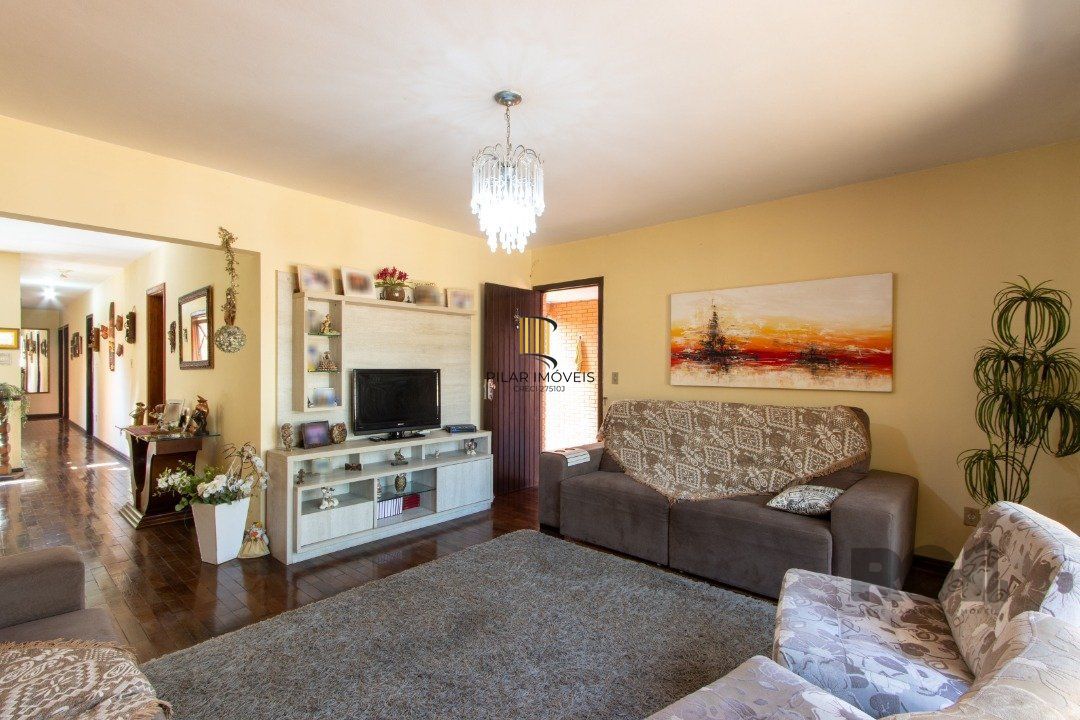 Casa 4 dormitórios no bairro Tristeza