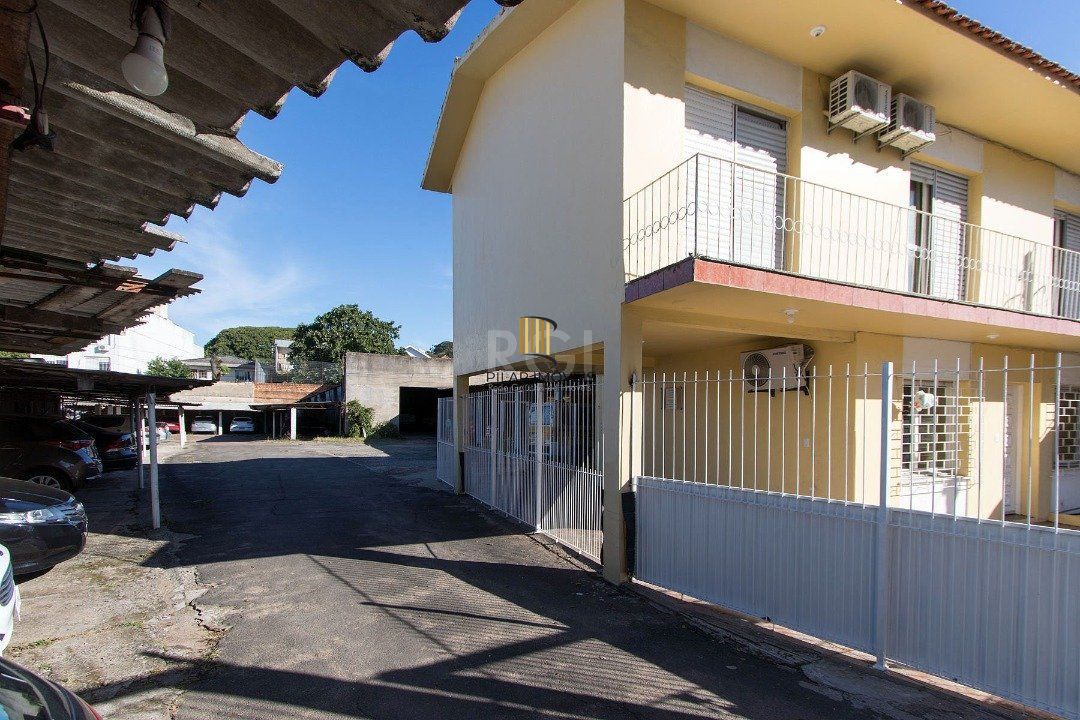 Casa Comercial para Venda - 112m², 3 dormitórios, 2 vagas - Medianeira