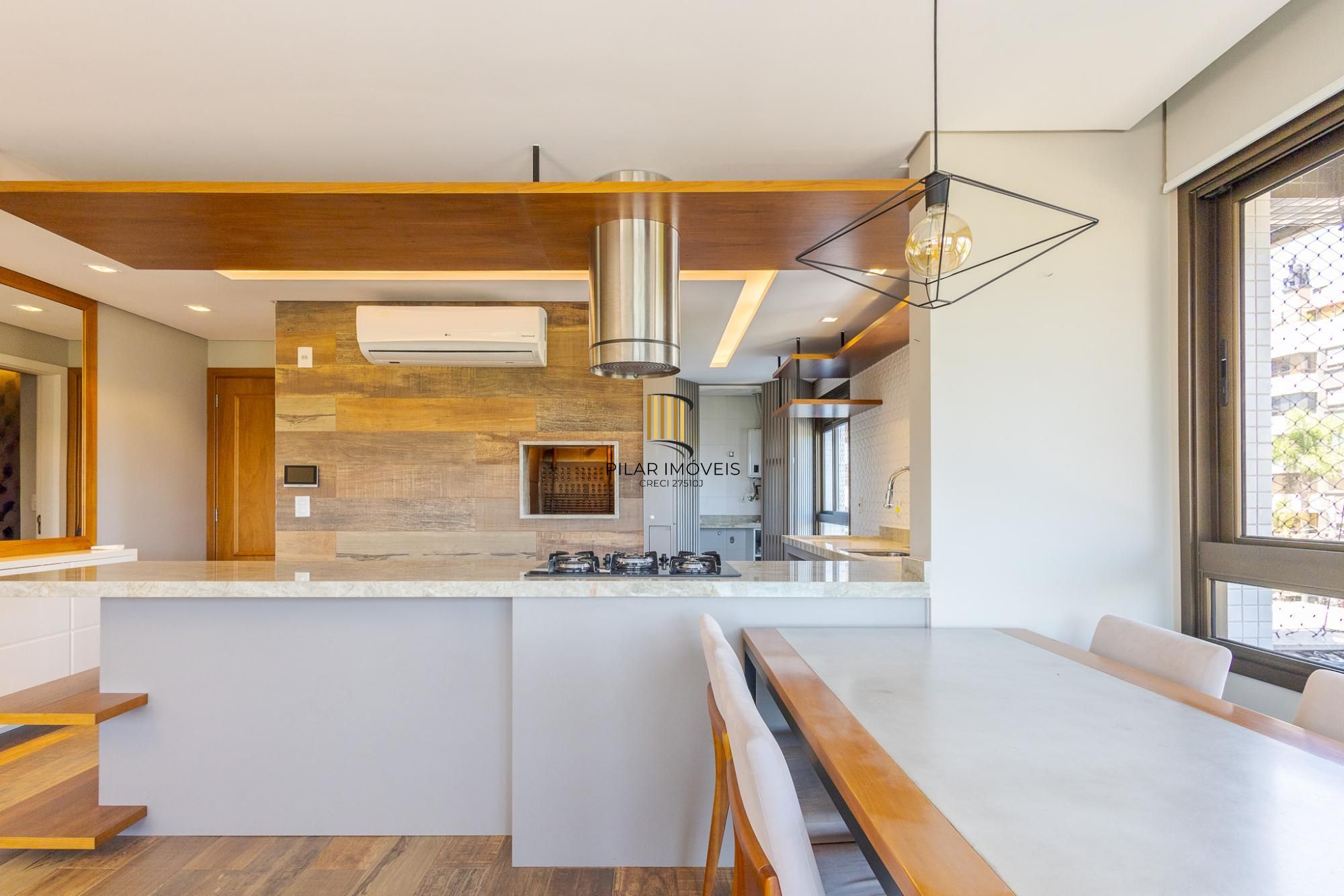 Apartamento 2 dormitórios no Petrópolis