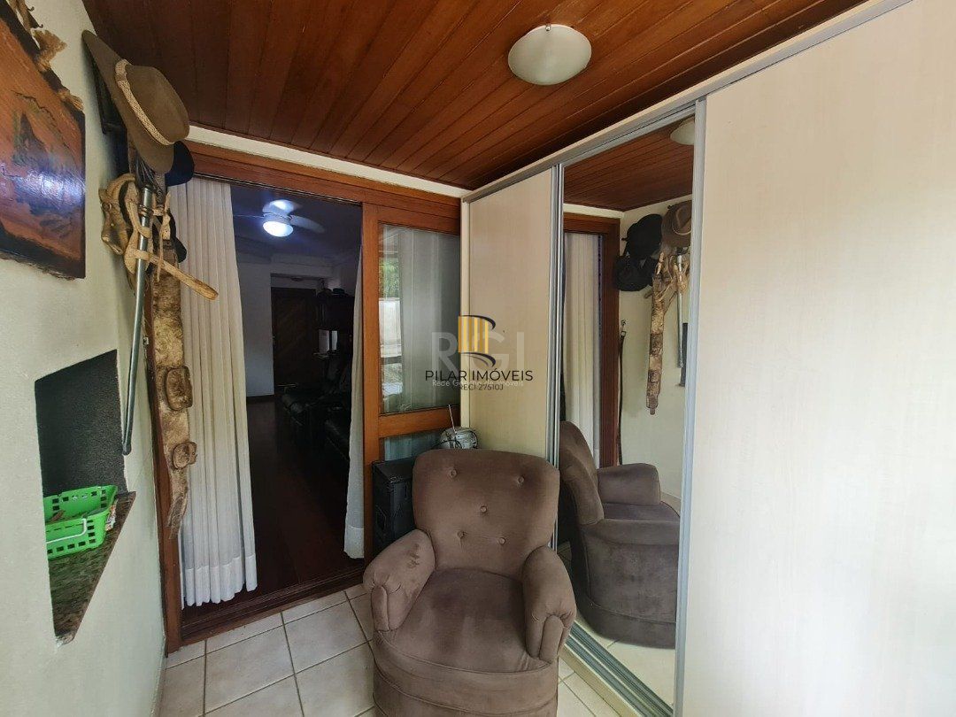 Apartamento 3 dormitórios no bairro Menino Deus