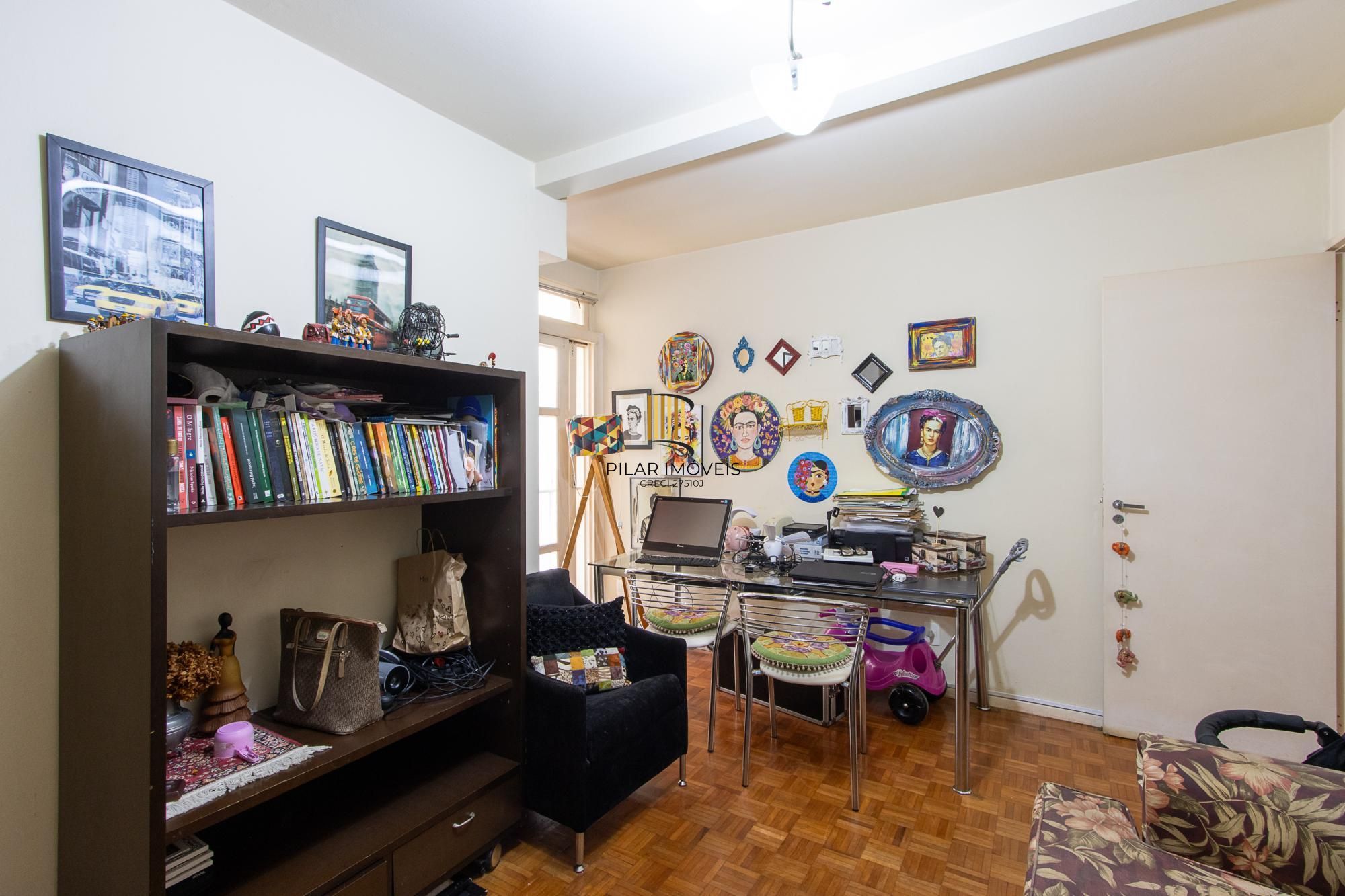 Apartamento 3 Dormitórios Ensolarado no Centro de Porto Alegre