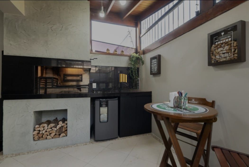 Casa de Condomínio 3 dormitórios no bairro Ipanema