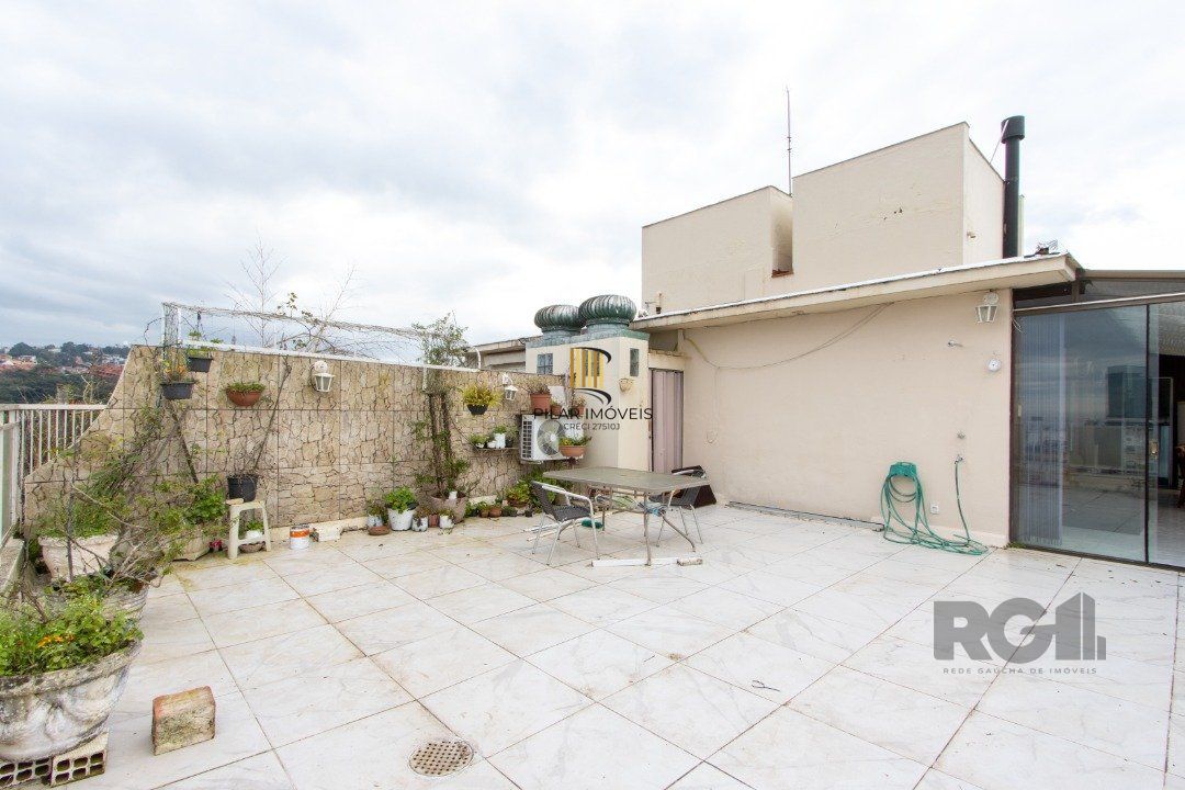 Cobertura 3 Dormitório(s) Bairro Cristal