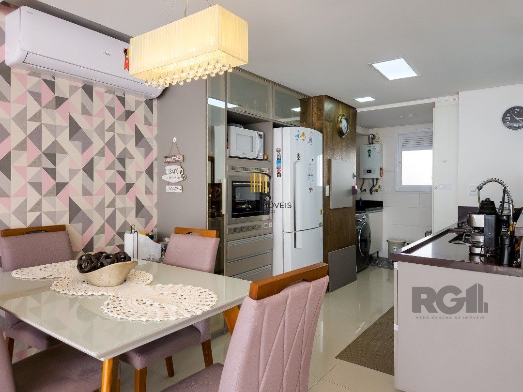 Apartamento 3 dormitórios no bairro Camaquã