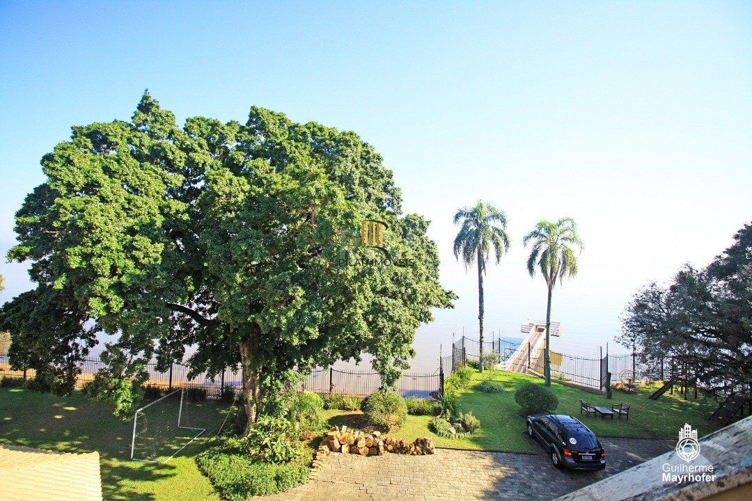 Casa de Condomínio 4 dormitórios no bairro Vila Conceição