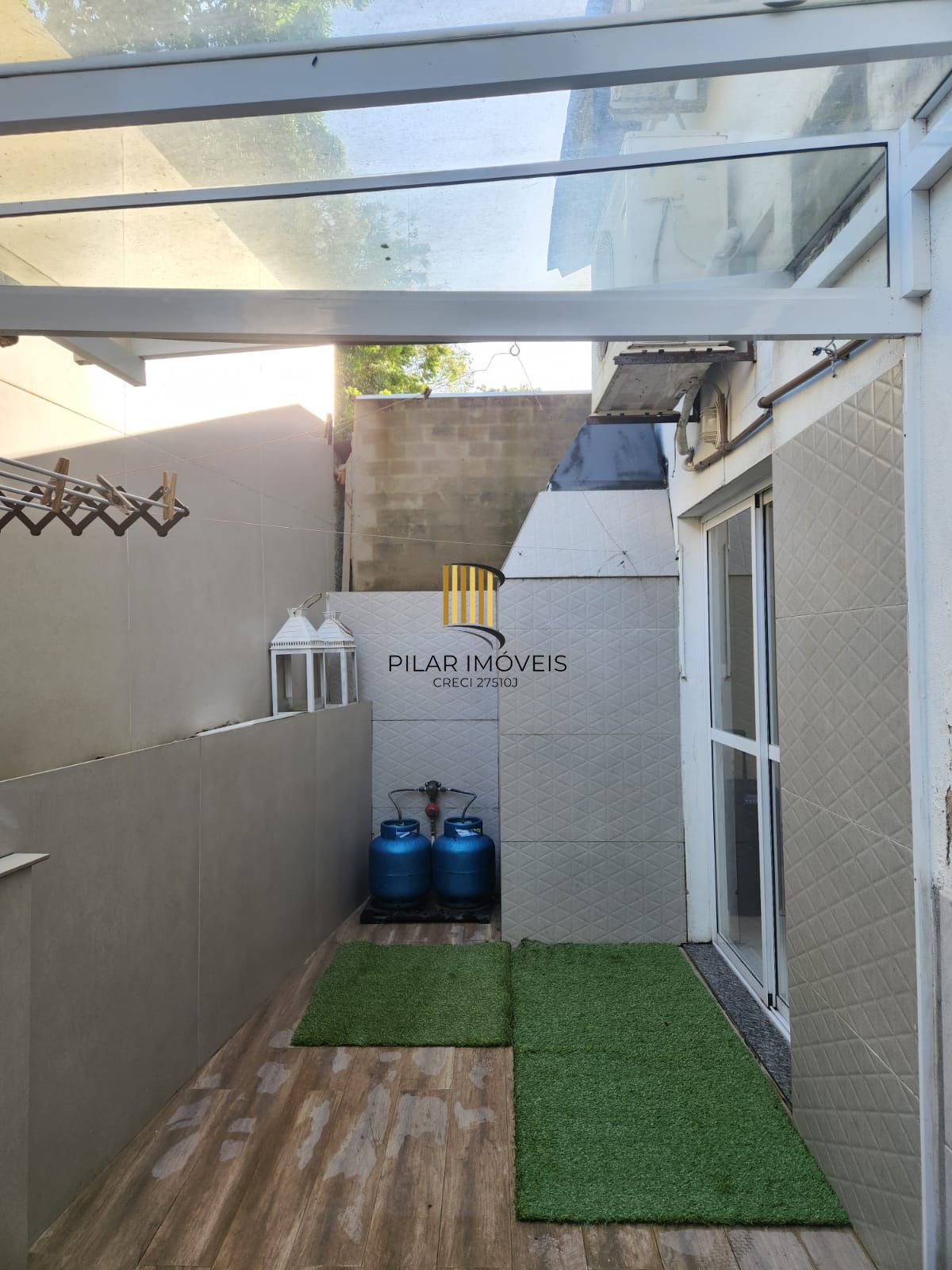 Ótima casa em condomínio fechado na Vila Nova, em Porto Alegre!