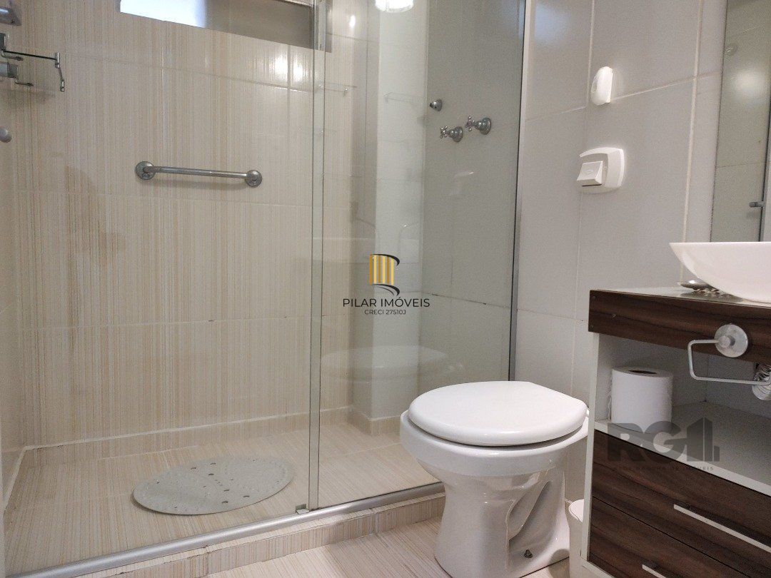 Apartamento Garden, 2 quartos, 1 suite, 2 banheiros, dependência de empregada - Bairro Petrópolis