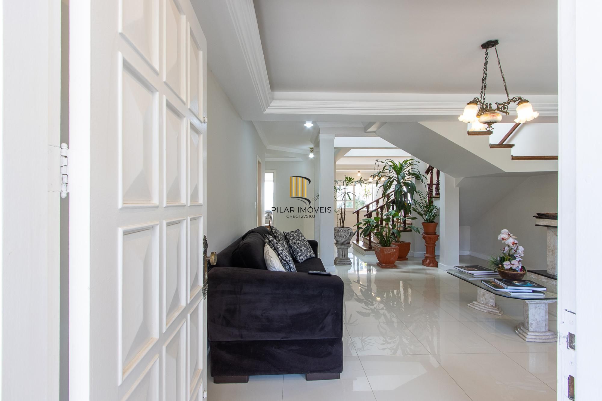 Casa 4 dormitórios no bairro Cristal