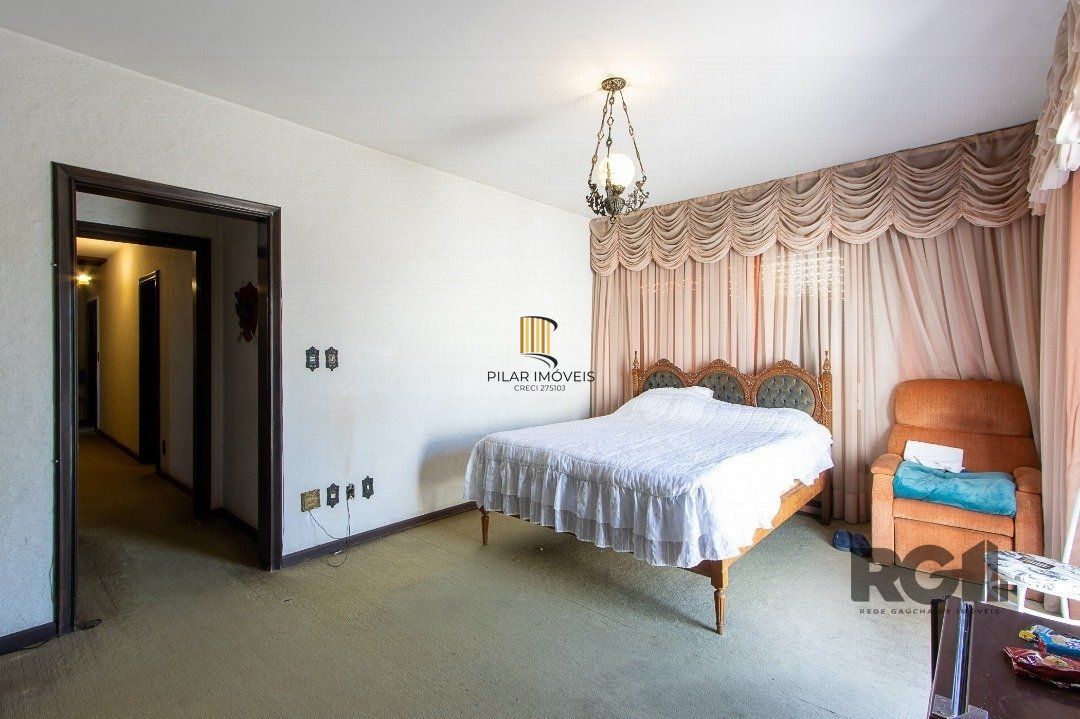 Casa para Venda - 580m², 3 dormitórios, sendo 1 suites, 3 vagas - Santa Tereza