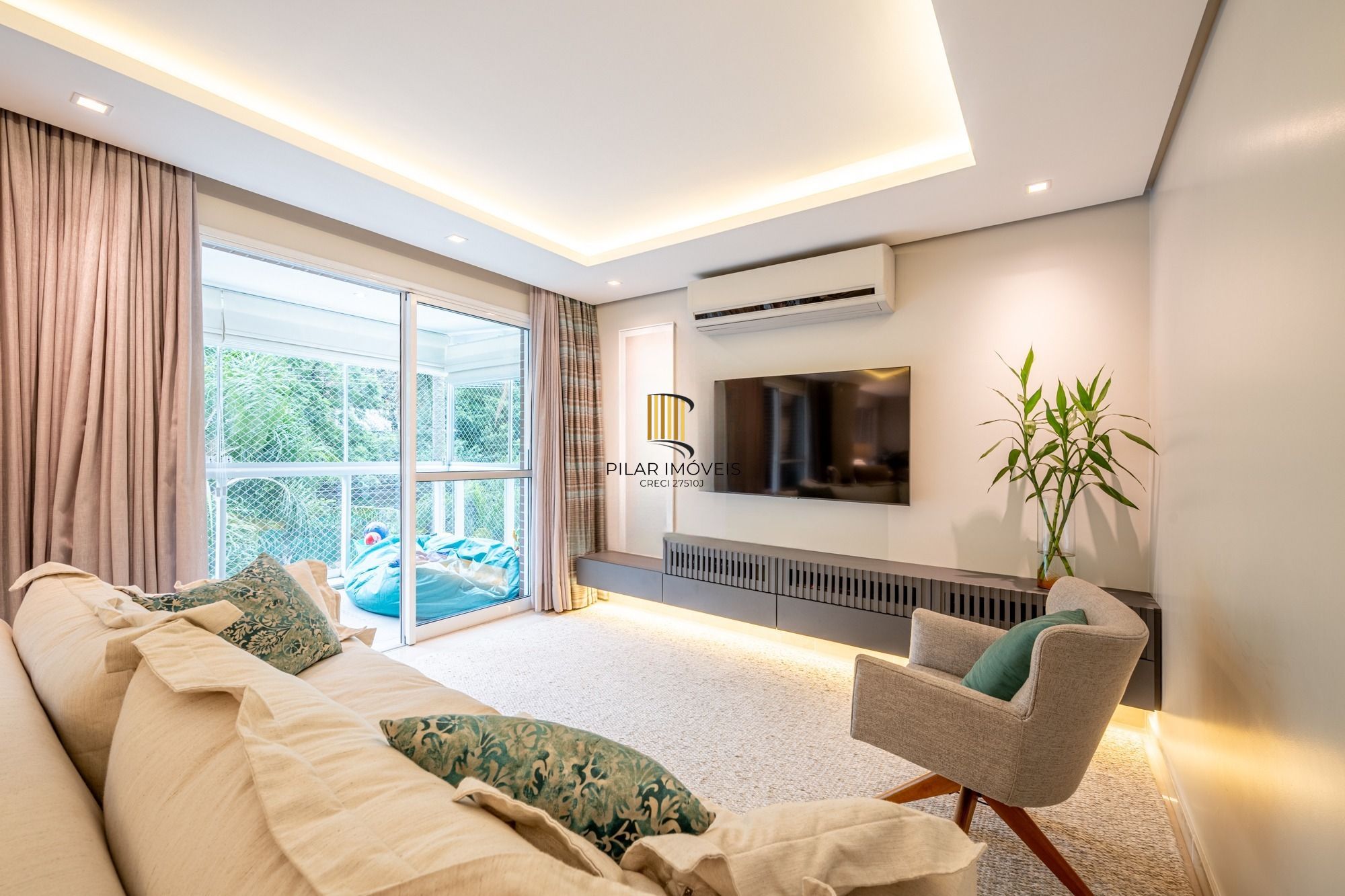 Apartamento 3 dormitórios, sendo 3 suítes e 3 vagas