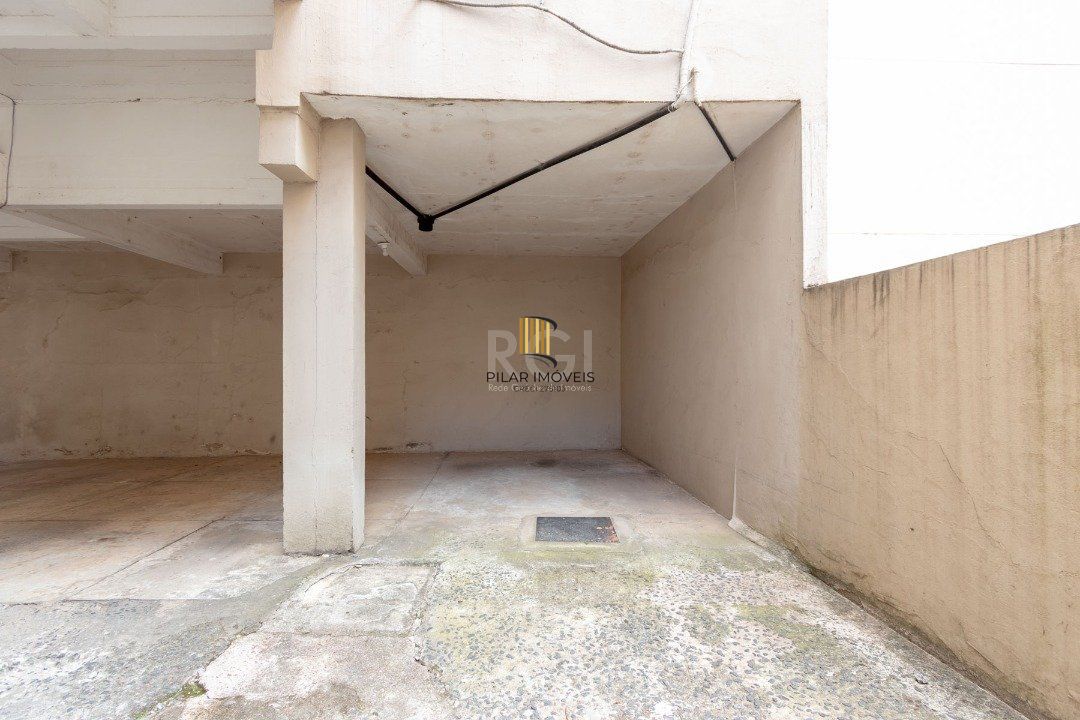 Apartamento para Venda - 46m², 1 dormitório, 1 vaga - Mont Serrat