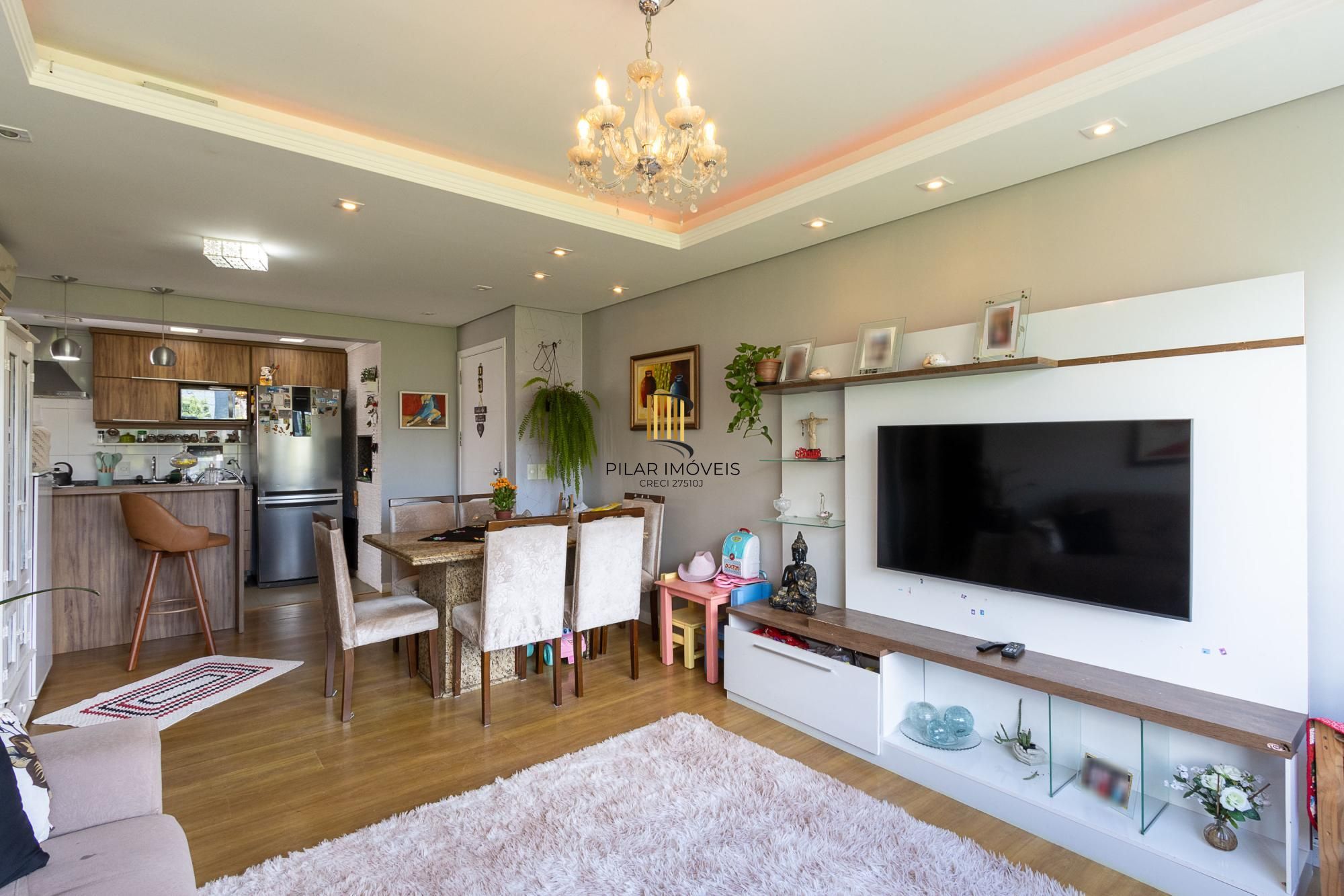 **Apartamento Mobiliado de 3 Quartos na Tristeza, Porto Alegre - Venda por R$ 595.000,00**