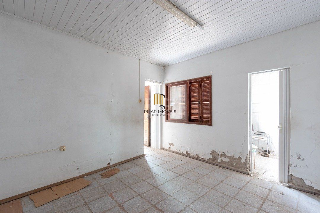 Casa para Venda - 149.99m², 6 dormitórios, sendo 2 suites, Nonoai