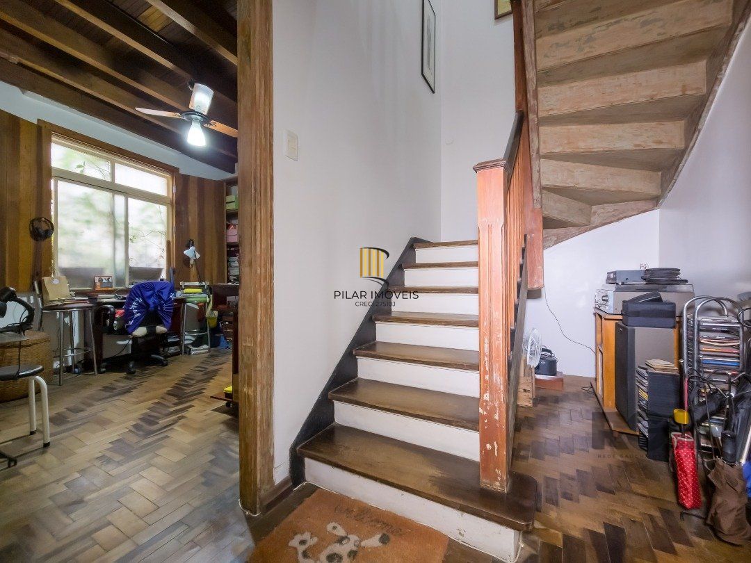 Casa 2 dormitórios no bairro Centro Histórico