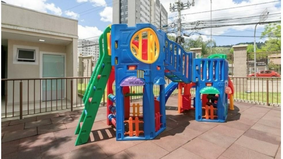 Apartamento com 2 quartos na Protásio Alves