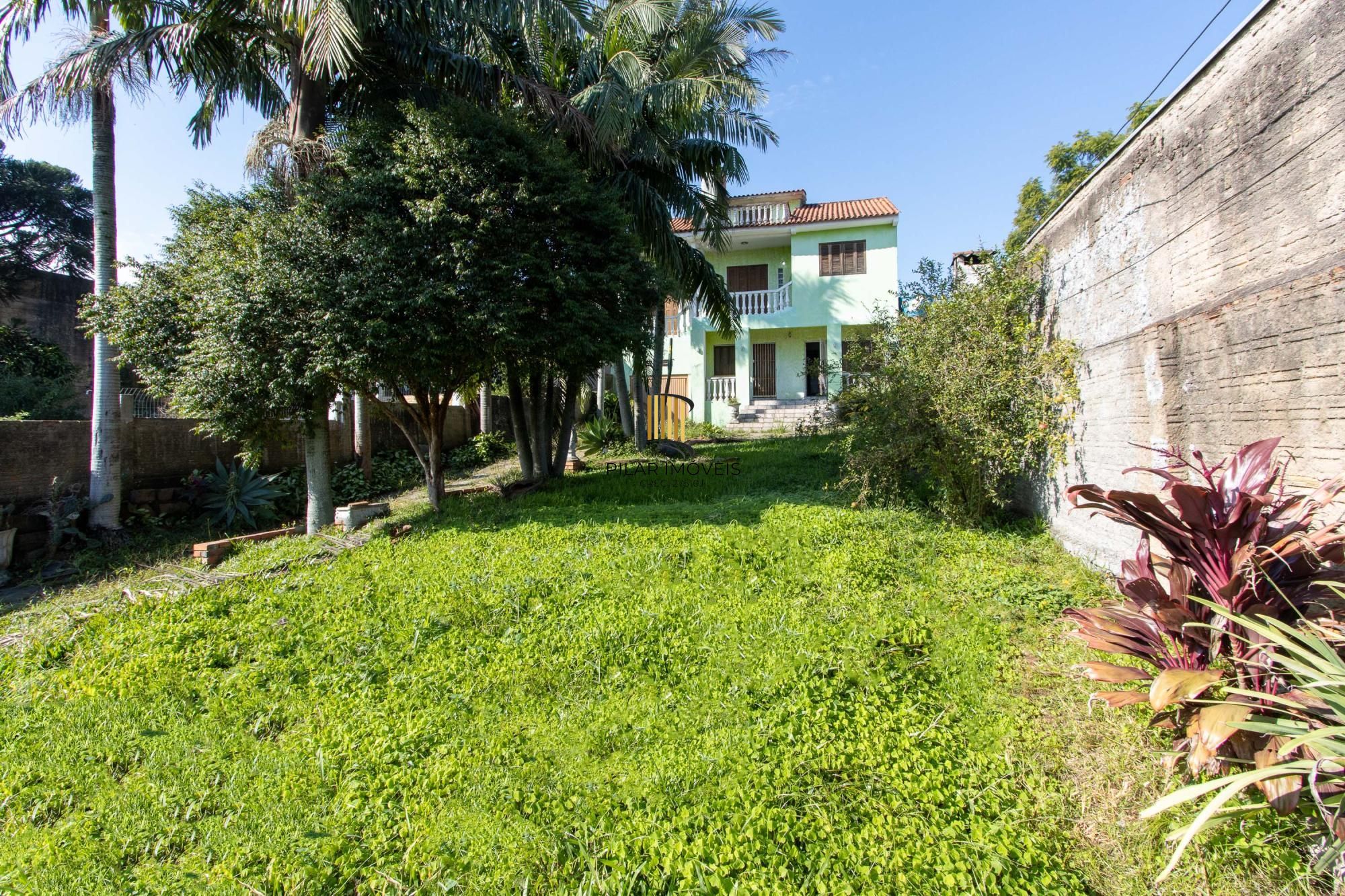 Casa 3 dormitórios no bairro Espírito Santo
