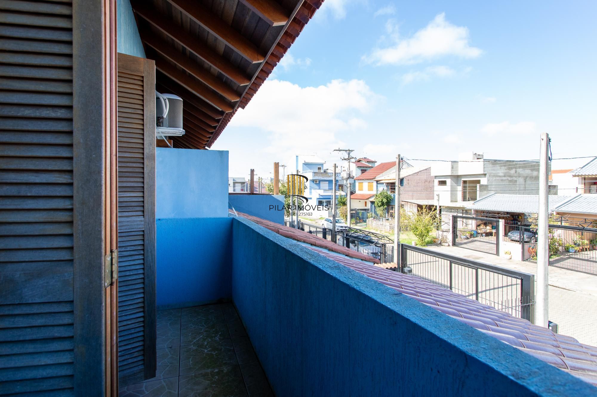 Casa para Venda - 115m², 3 dormitórios, sendo 1 suites, 2 vagas - Urubatã