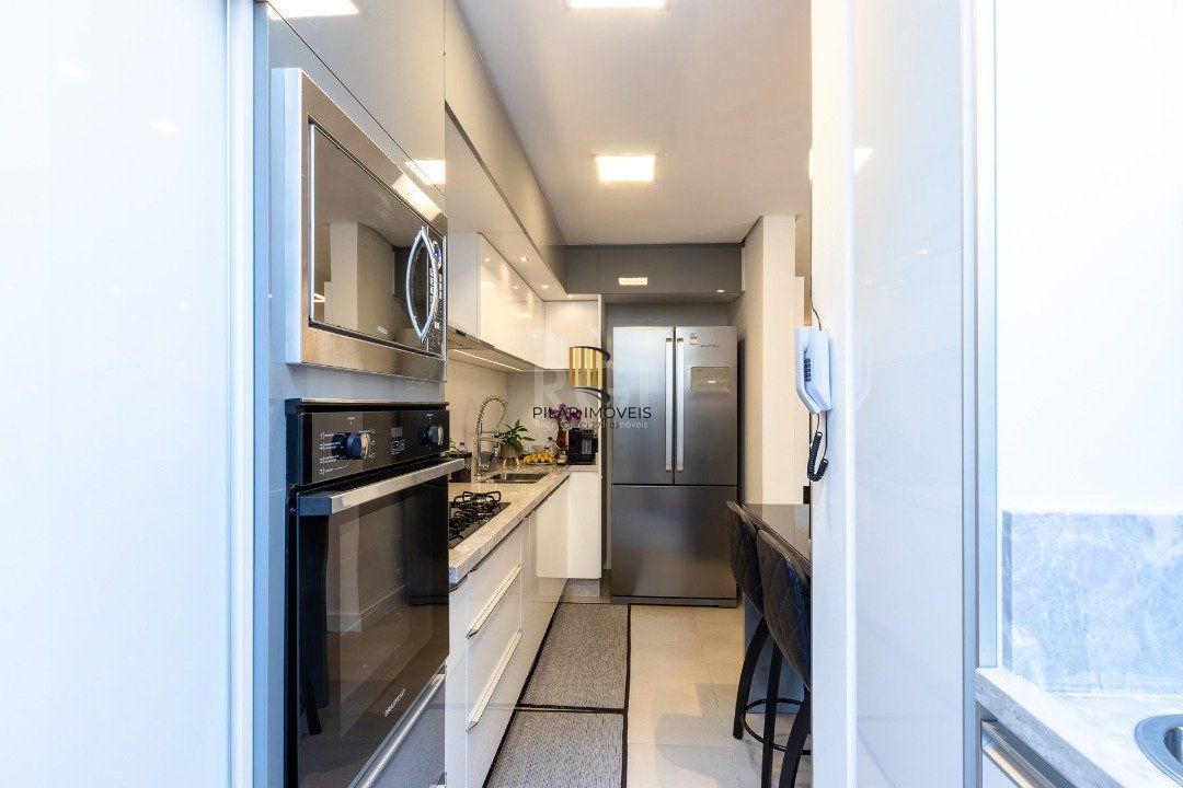 Casa Condominio para Venda - 202m², 3 dormitórios, sendo 1 suites, 2 vagas - Tristeza