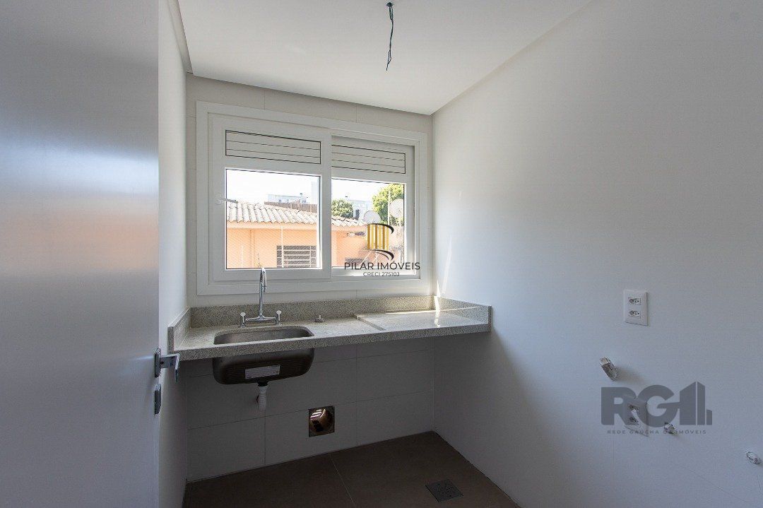 Apartamento para Venda - 143.36m², 3 dormitórios, sendo 1 suites, 2 vagas - Tristeza