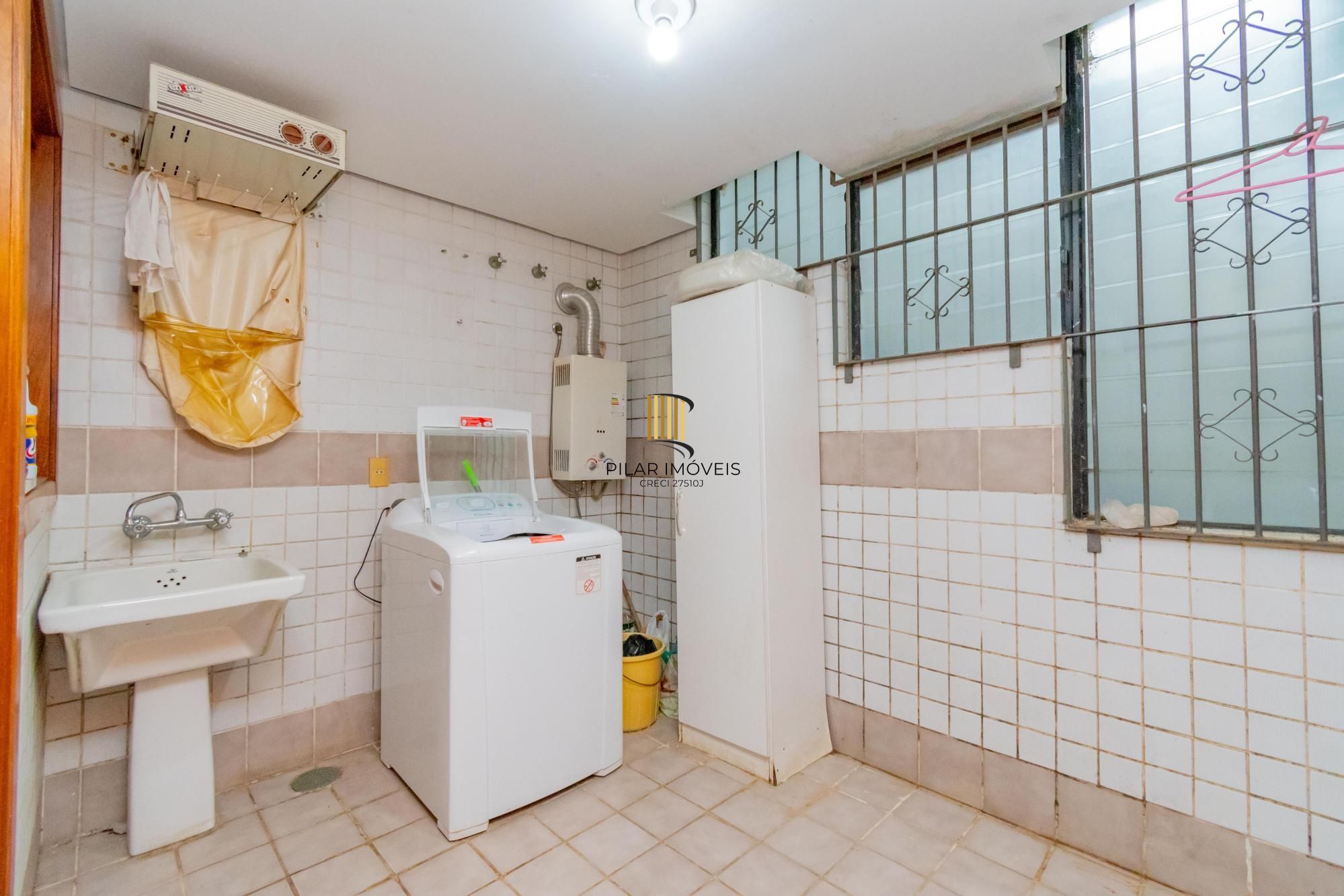 Cobertura horizontal, alto padrão, bairro Santa Tereza, 341m²  área privativa, 02 vagas garagem!