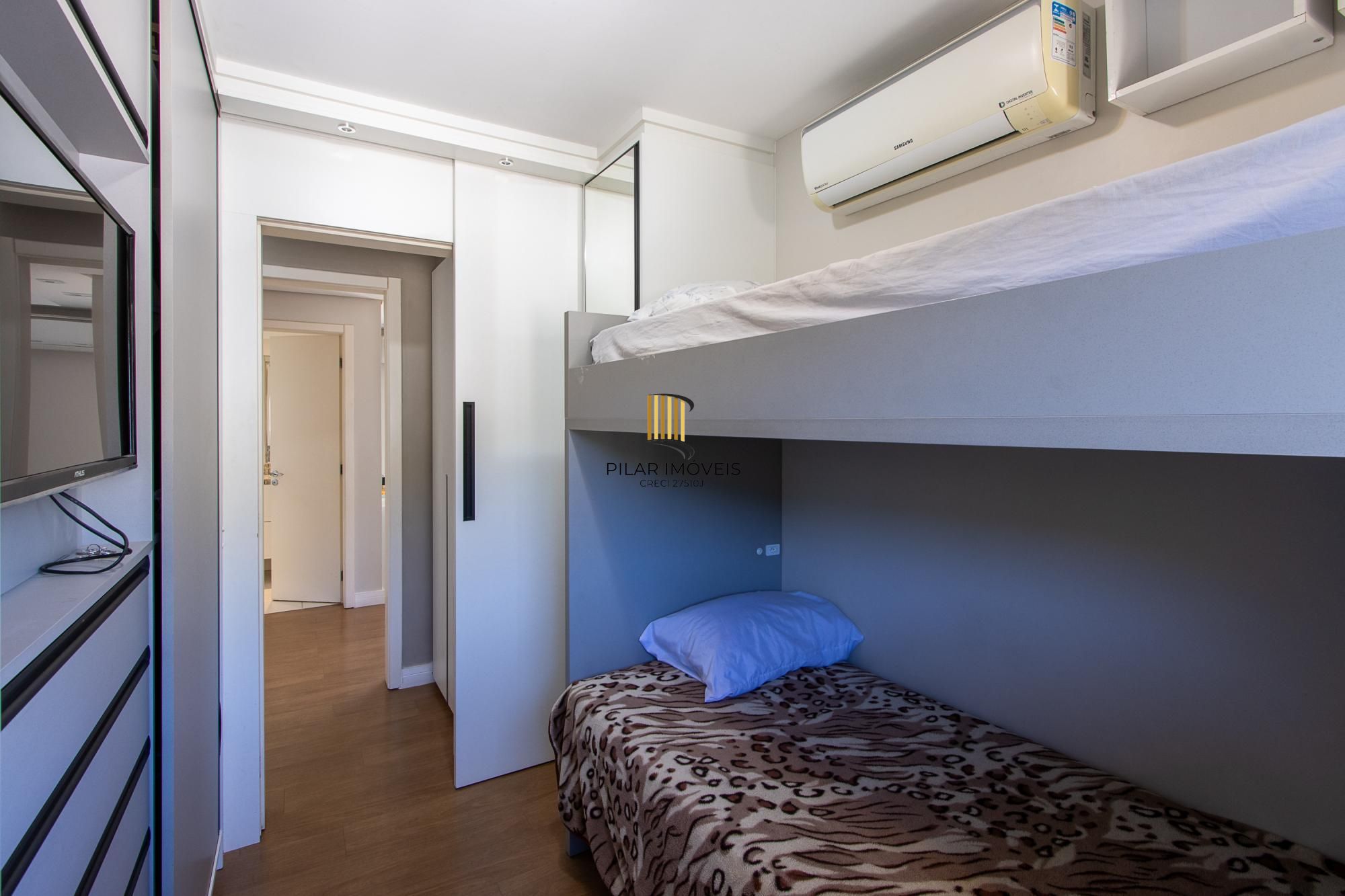 Casa condomínio | 3 dormitórios | 1 Suíte | 240,82 Privativos | 2 Vagas | Bairro Teresópolis