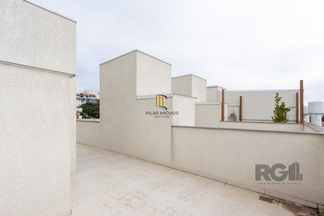 Casa de Condomínio 2 dormitórios no bairro Cristal
