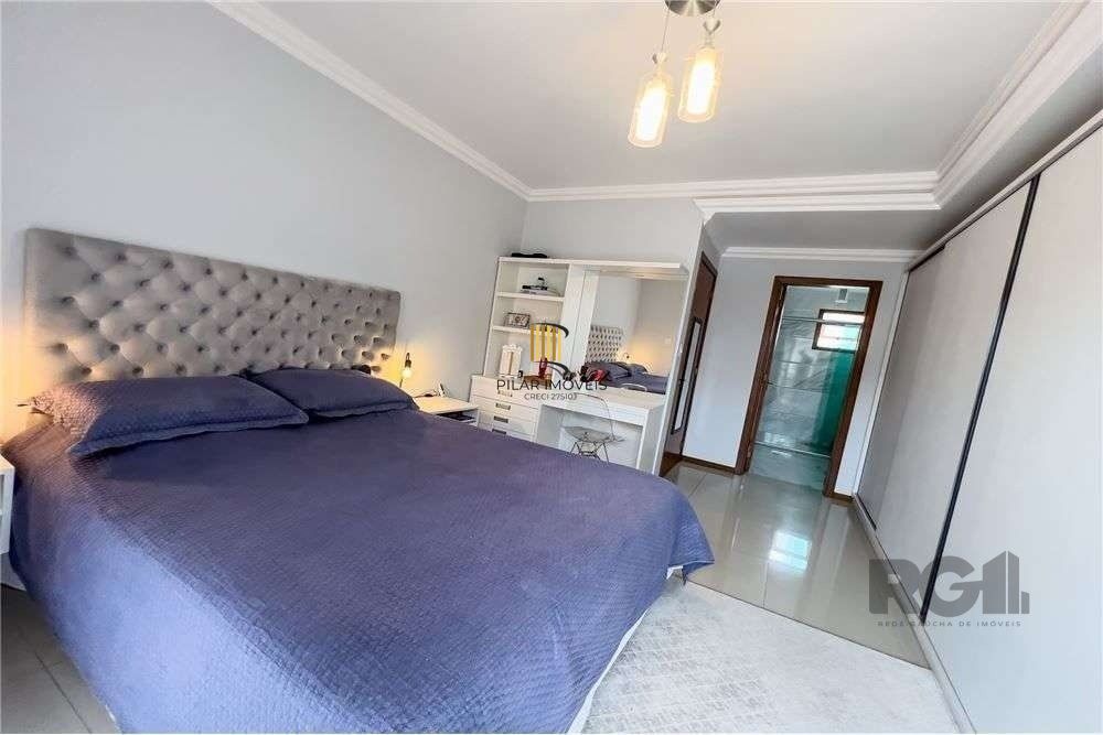 Casa de Condomínio 3 dormitórios no bairro Hípica