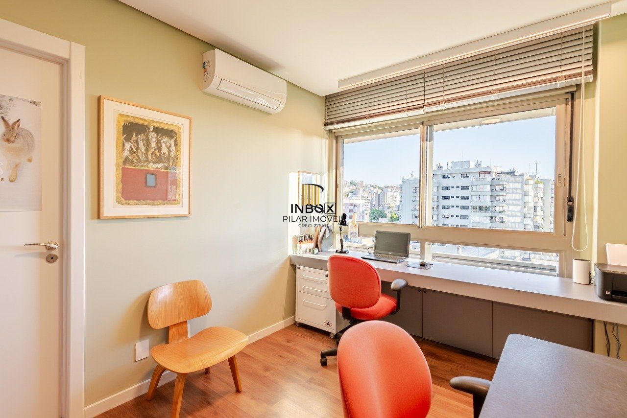 Apartamento 3 Suítes Mobiliado à Venda na Avenida Praia de Belas