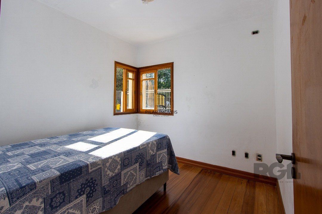 Casa para Venda - 380m², 4 dormitórios, sendo 1 suites, 4 vagas - Vila Assunção