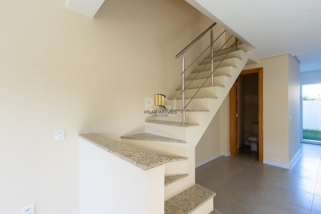Casa 3 dormitórios no bairro Hípica