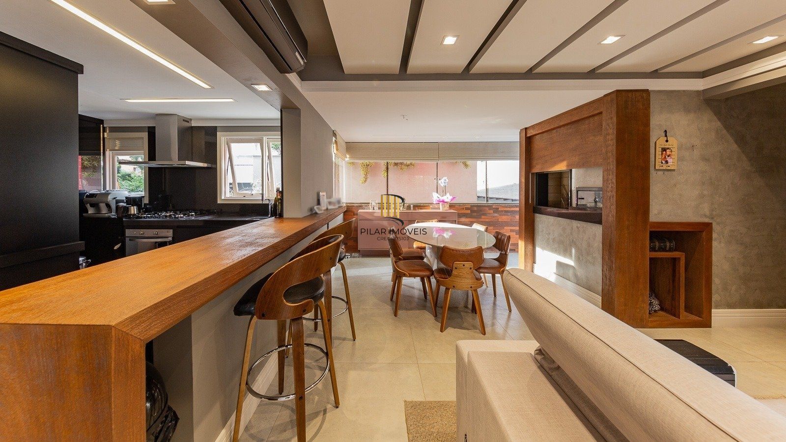 Apartamento Garden com 169m² e 2 dormitórios, 1 suíte, 2 vagas no bairro Petrópolis