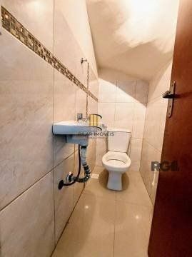 Casa 2 dormitórios no bairro Hípica