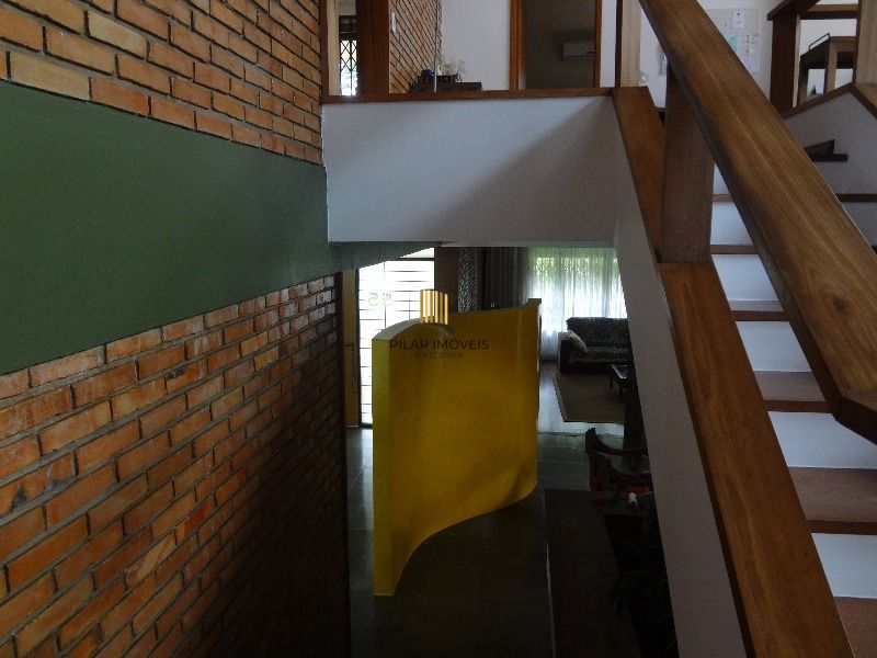 Casa para Venda - 268m², 3 dormitórios, sendo 1 suites, Jardim Isabel