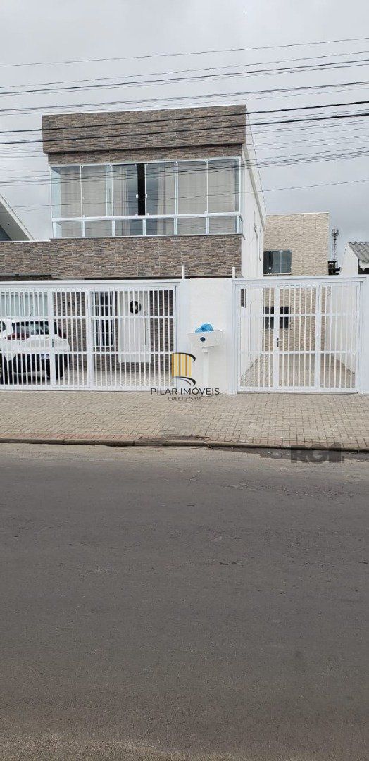 Casa 2 dormitórios no bairro Zona Nova