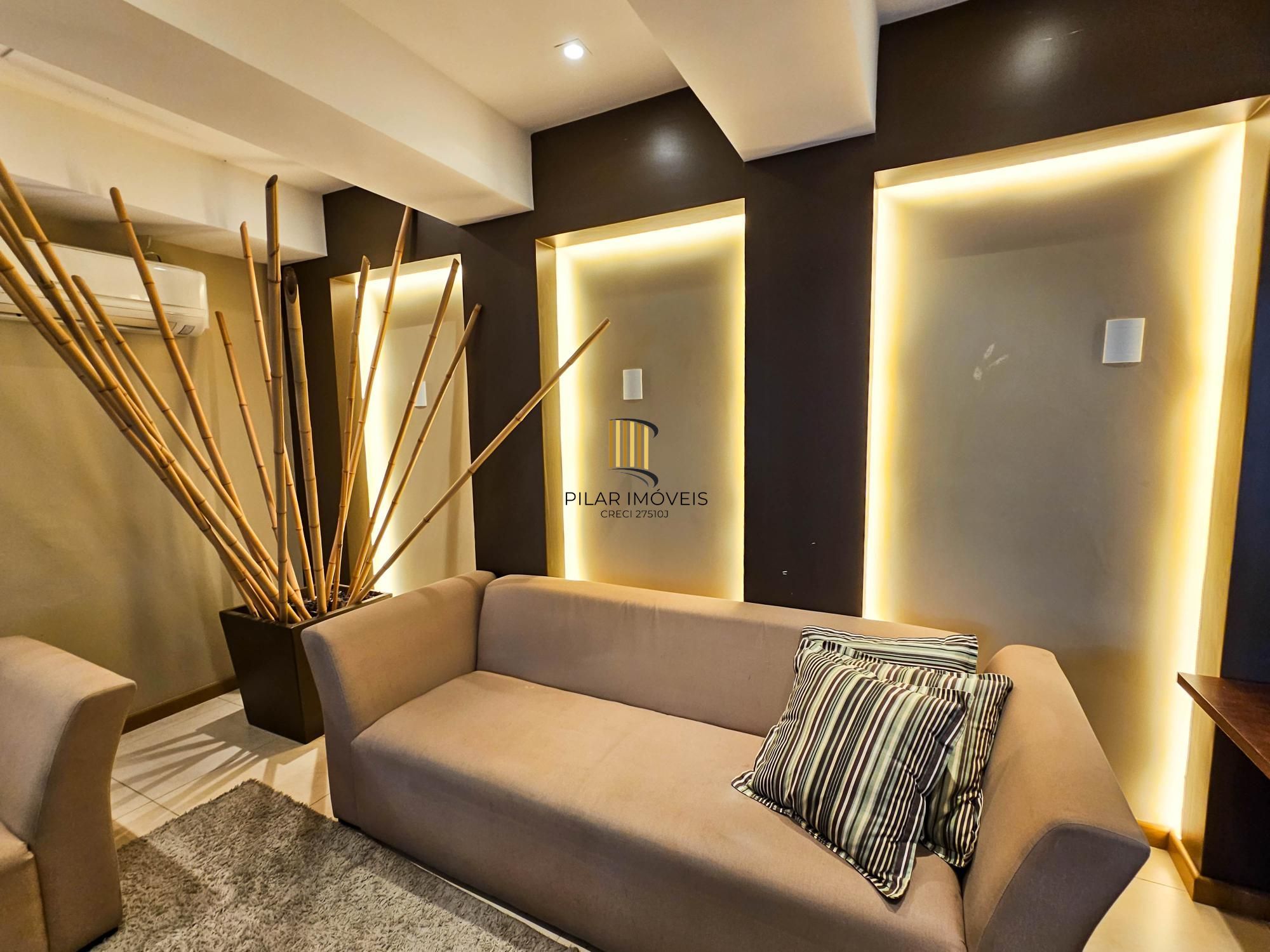 Apartamento de 2 quartos, com suíte, churrasqueira, vaga escruturada, infra completa, na zona sul.