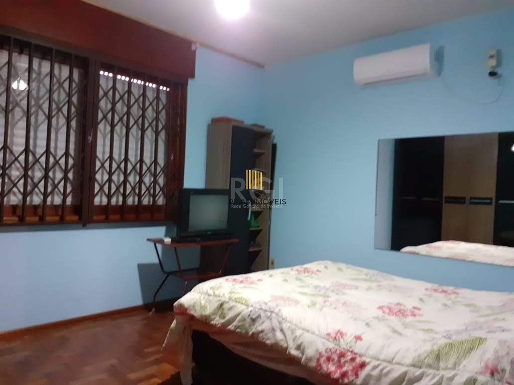 Casa para Venda - 130m², 4 dormitórios, Santa Tereza