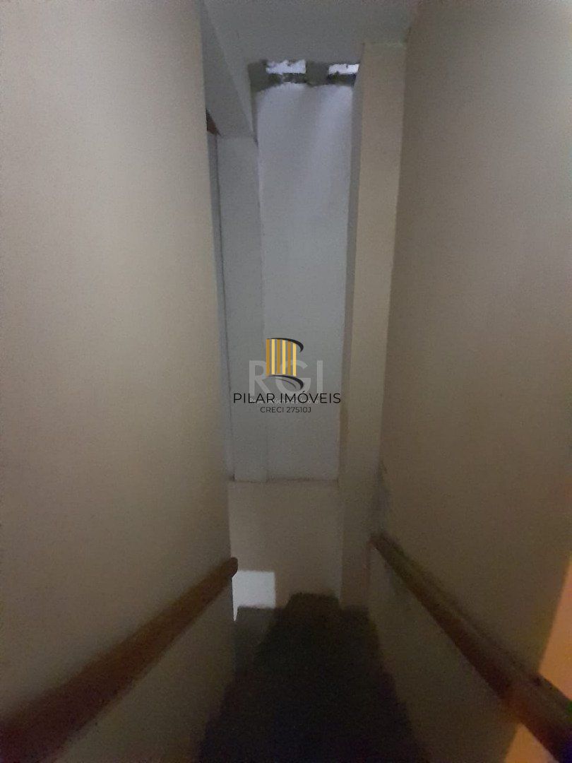 Casa para Venda com 3 dormitórios, sendo 1 suites e 3 vagas no bairro Ipanema