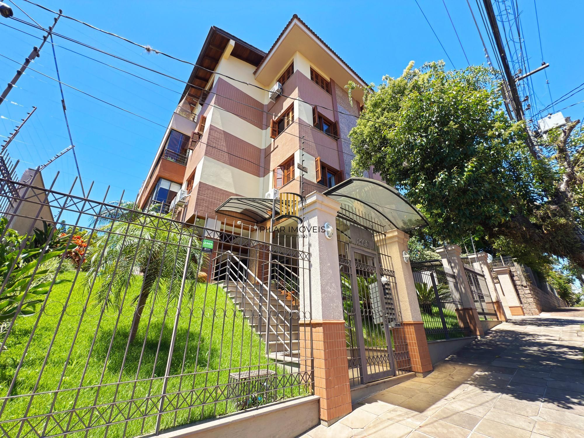 Apartamento desocupado, 2 quartos (1 suite), 2 vagas - Bairro Tristeza