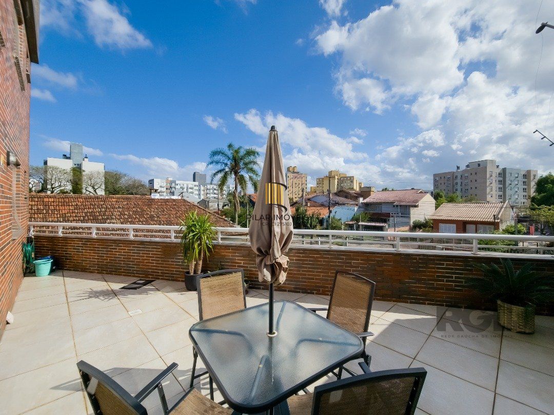 Apartamento 3 dormitórios no bairro Camaquã